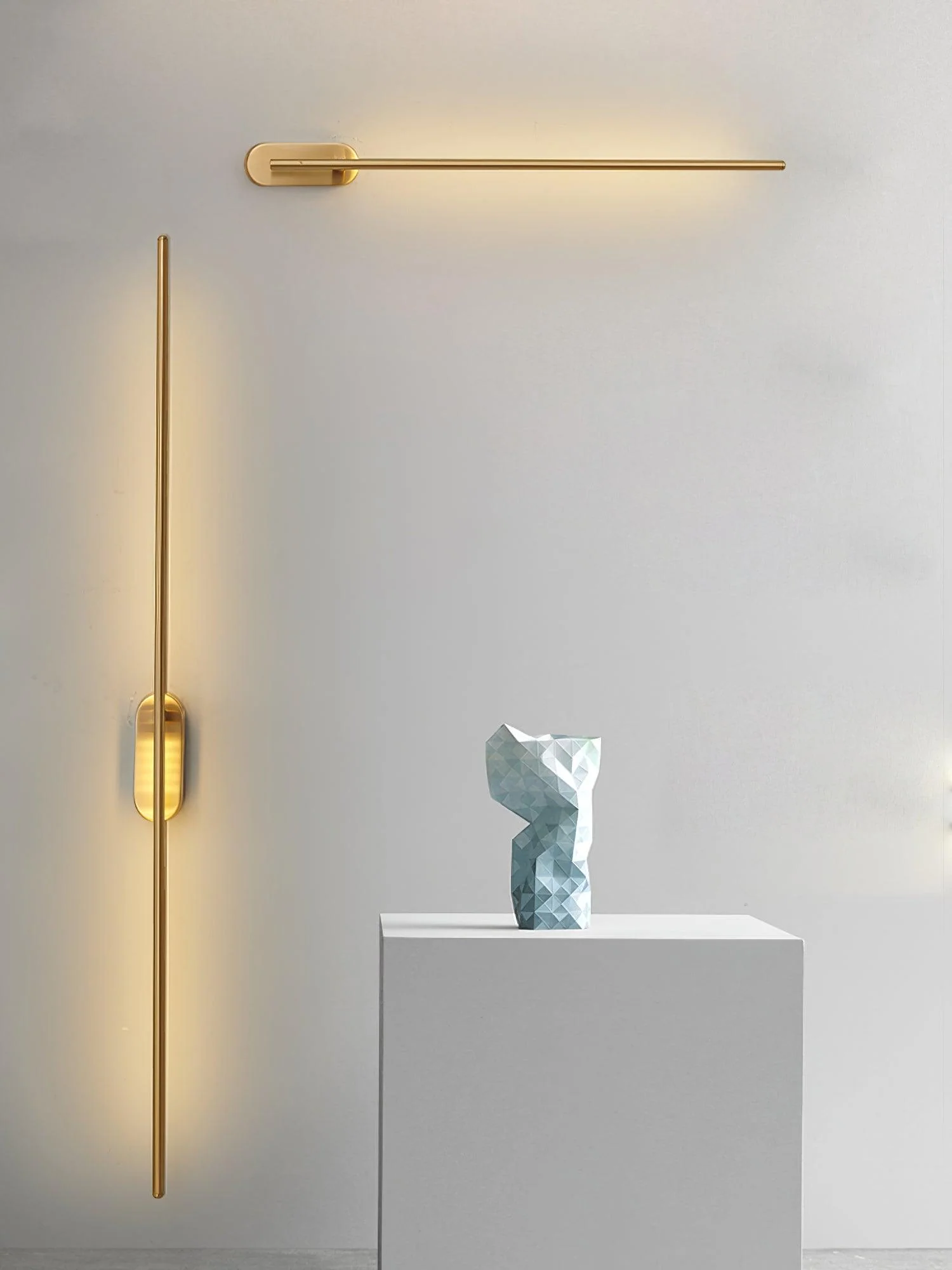 Marissa Stick Shaped Brass Sconce Wall lamp - Image 11