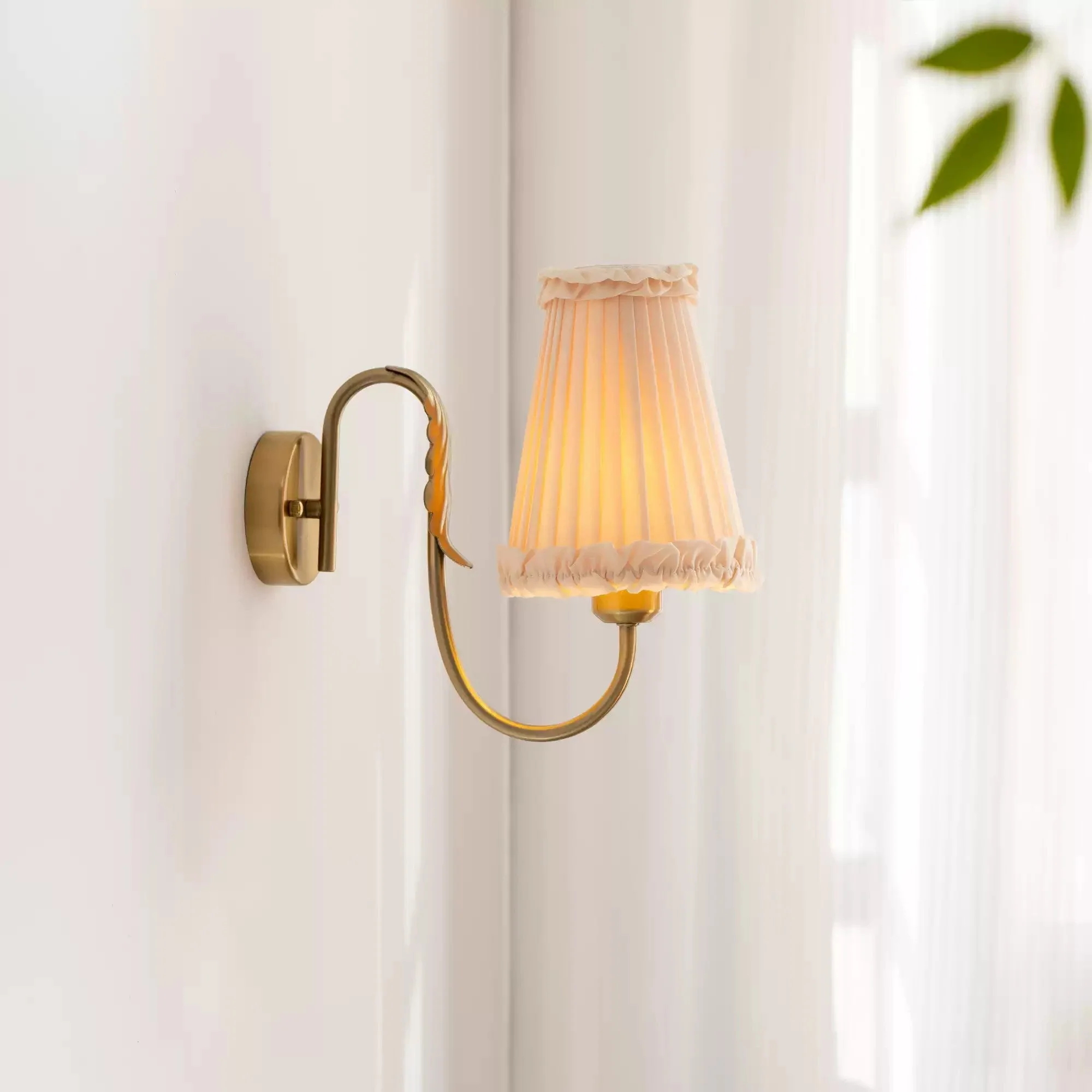 Mcveigh Contemporary Fabric Wall Lamp - Image 16