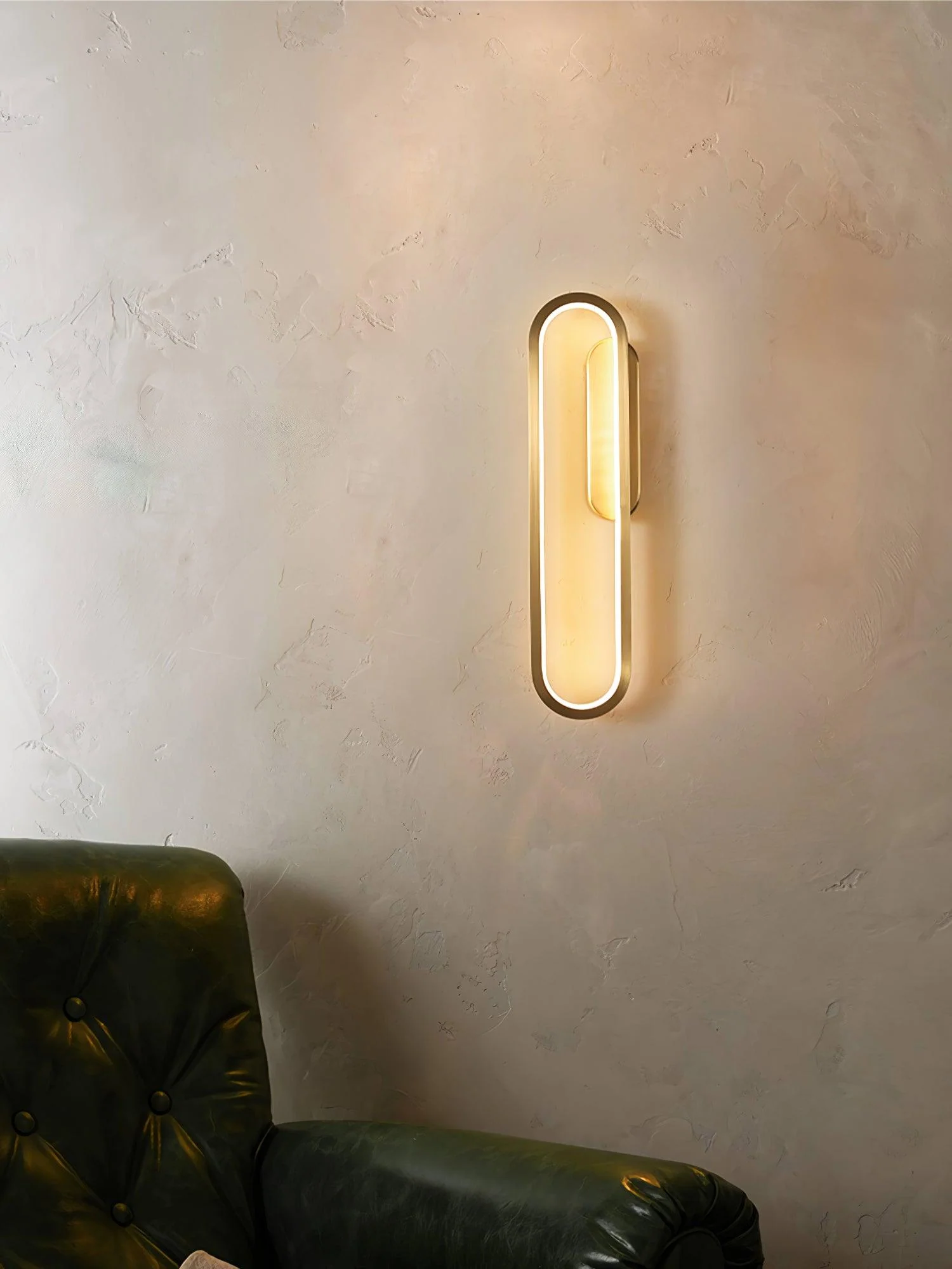 Mirage Classic Long Ova Brass Wall Lamp - Image 13