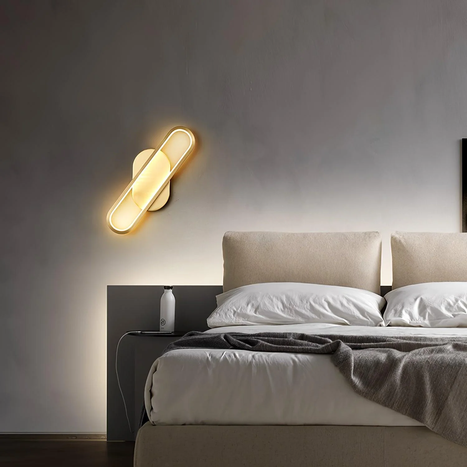 Mirage Classic Long Ova Brass Wall Lamp - Image 9