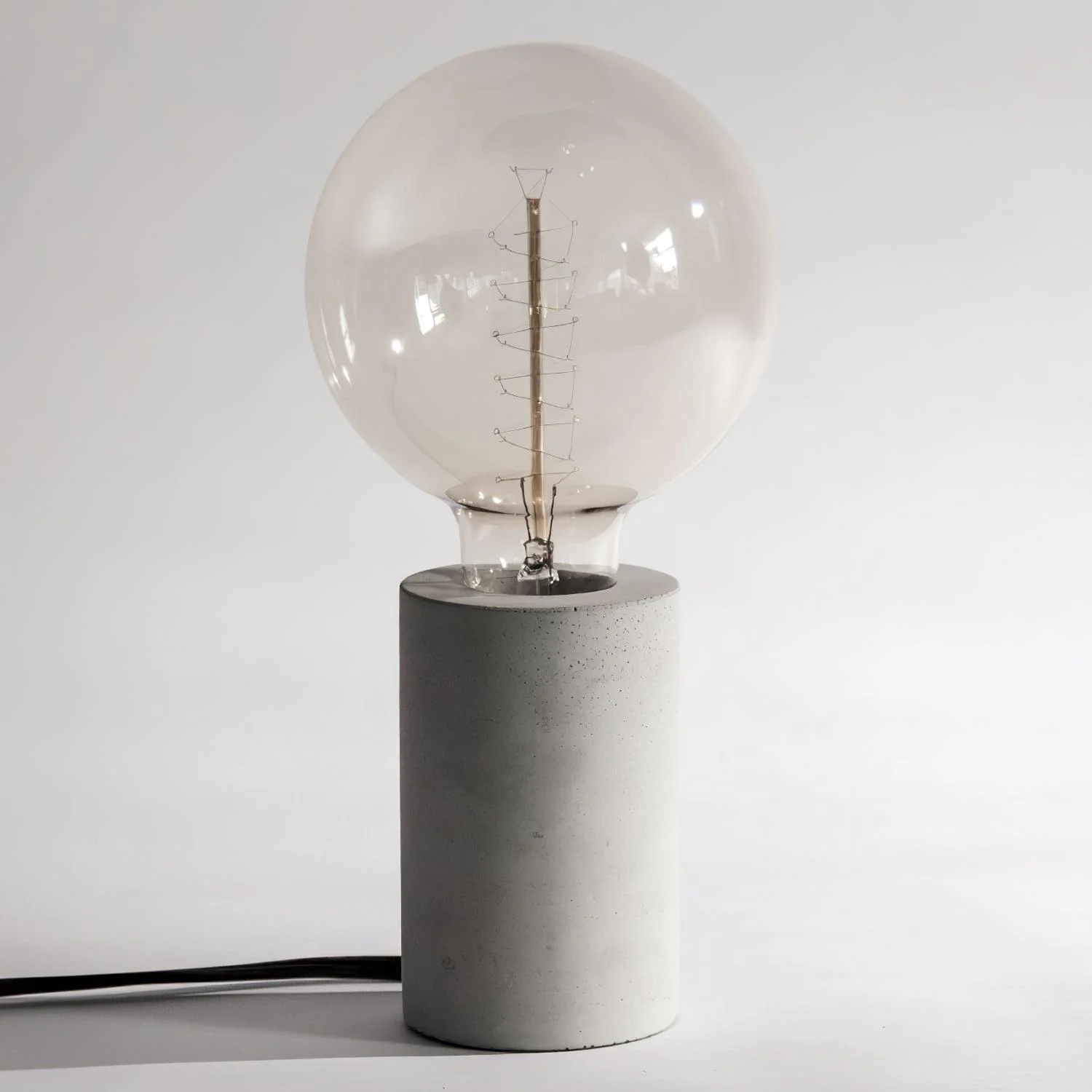 Nino Industrial Cement Table Lamp - Image 25