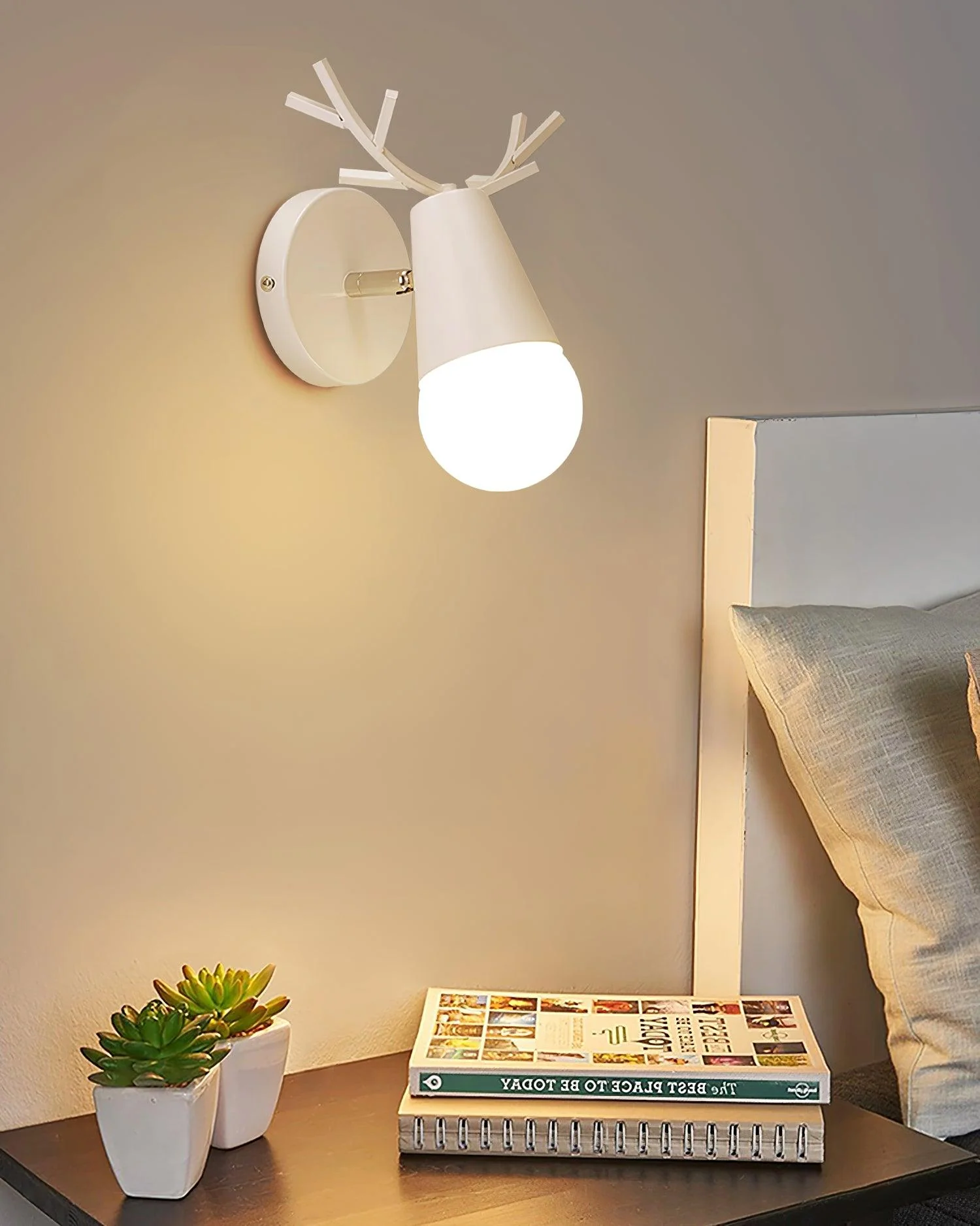 Nivara Playful Whimsical Wall Lamp - Image 12