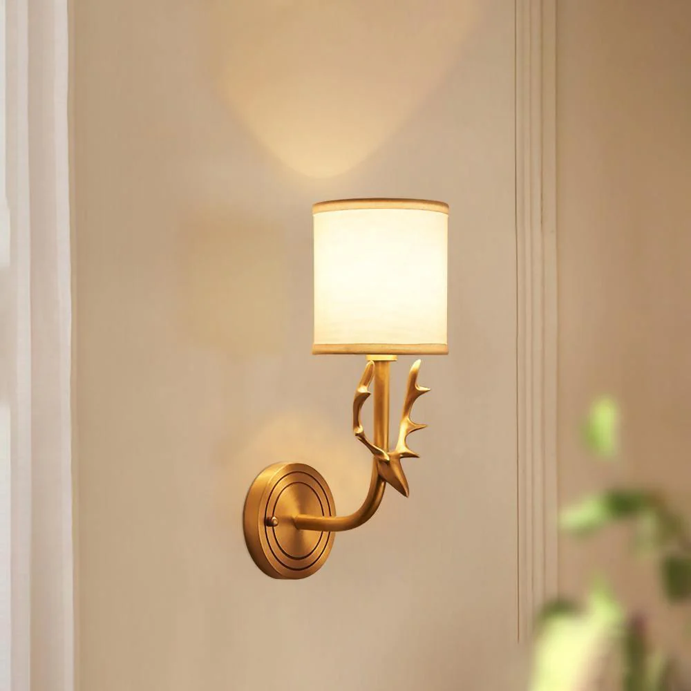 Noble Elegance Deer Head Brass Wall Light - Image 10