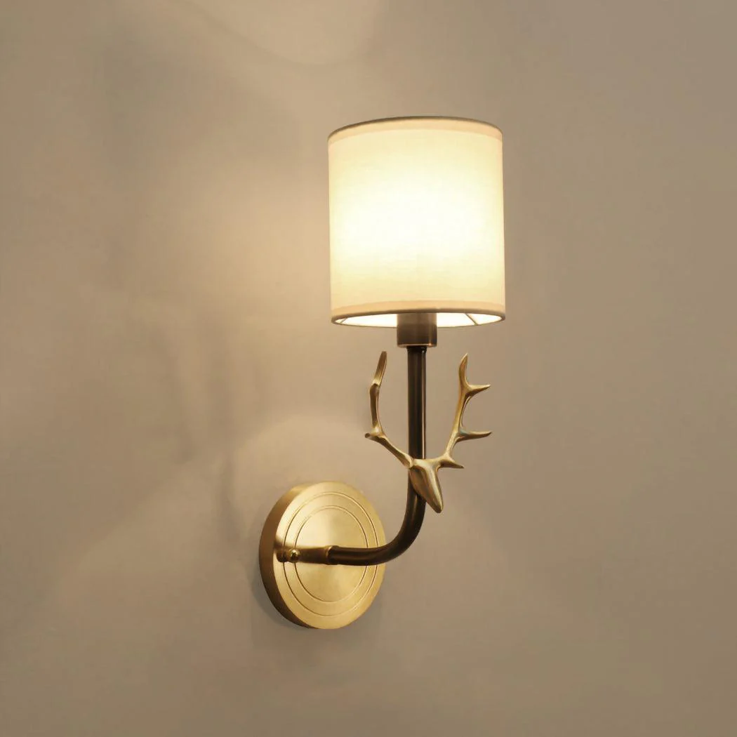 Noble Elegance Deer Head Brass Wall Light - Image 31