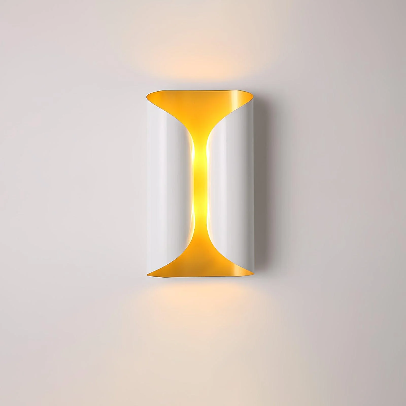 Noirra Elegant Aluminum Wall Light - Image 10