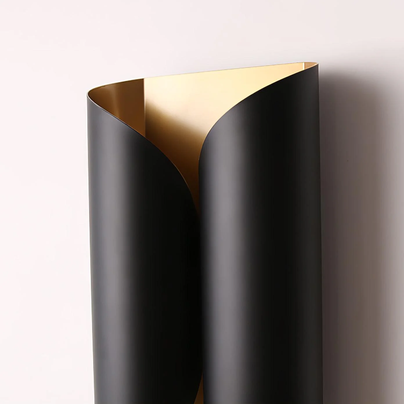 Noirra Elegant Aluminum Wall Light - Image 22