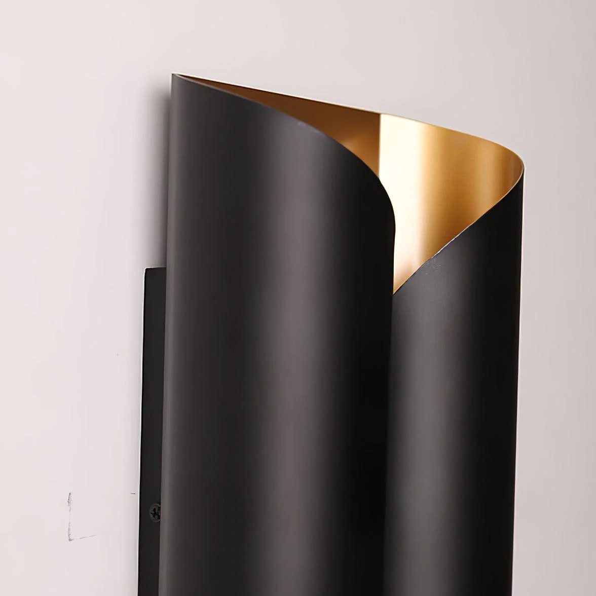 Noirra Elegant Aluminum Wall Light - Image 23