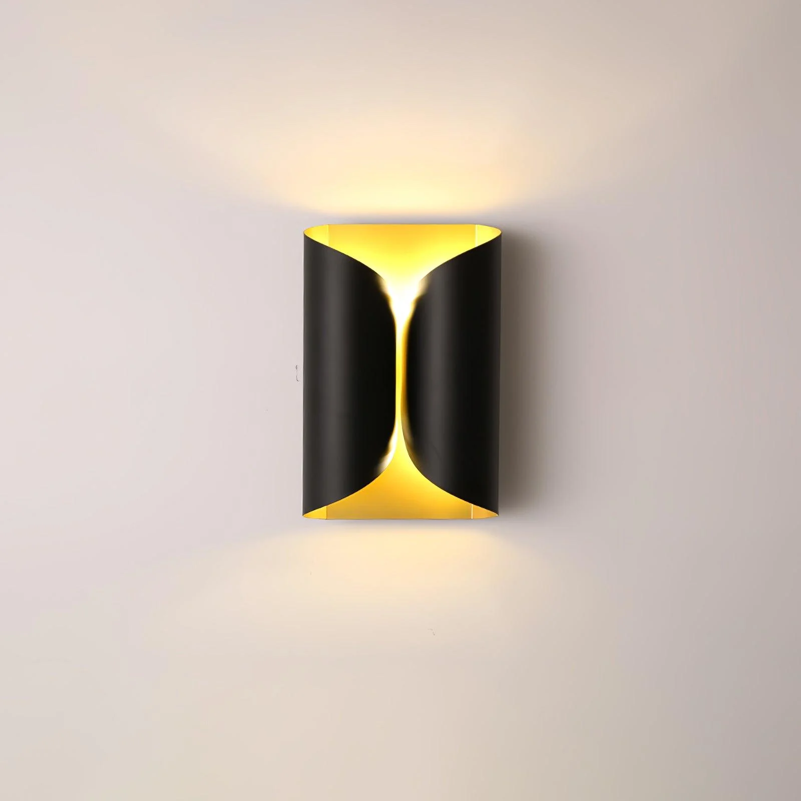 Noirra Elegant Aluminum Wall Light - Image 6