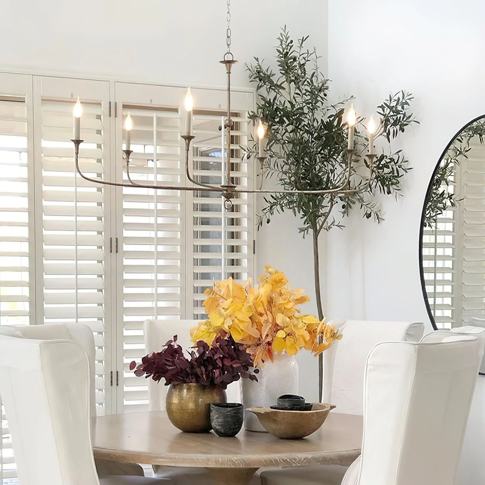 Nottaway Contemporary Brass Chandelier - Image 16