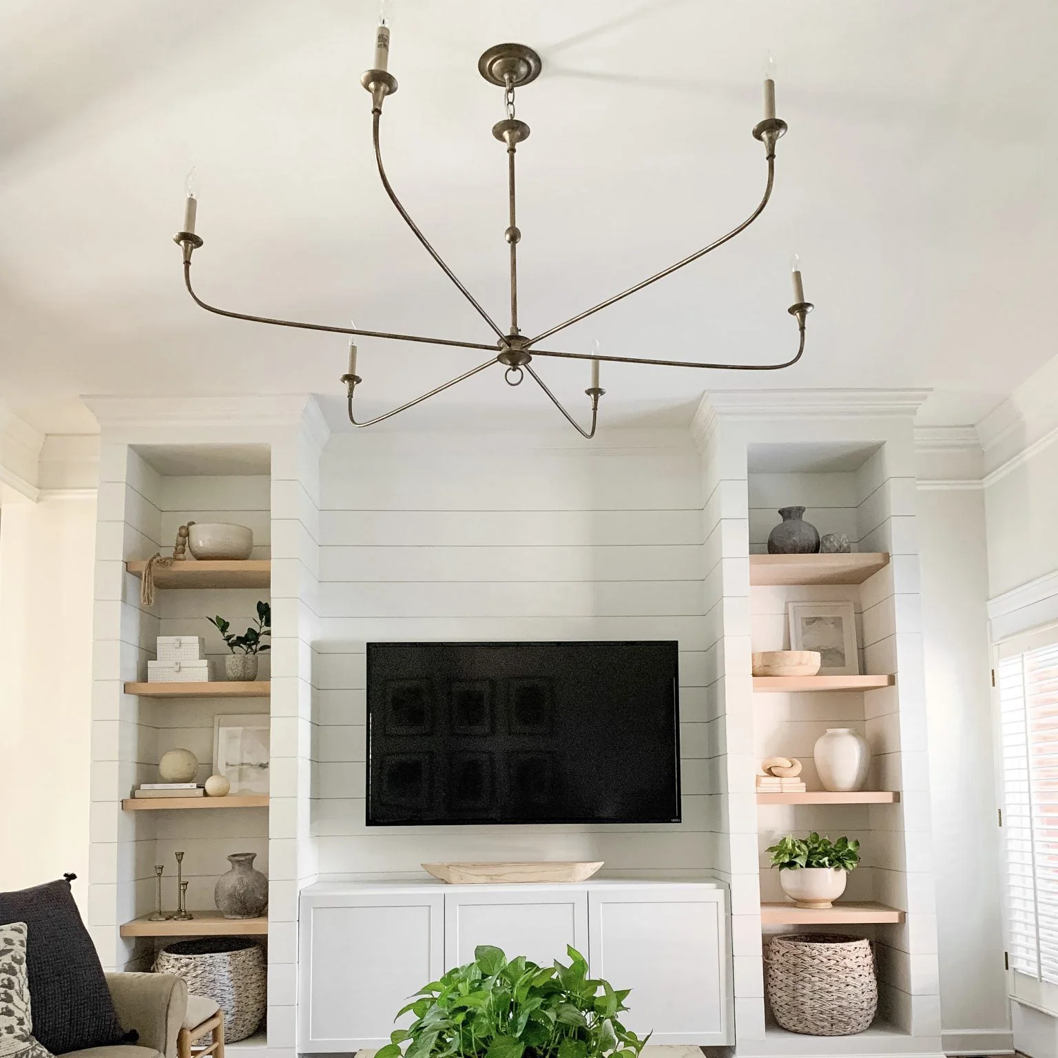 Nottaway Contemporary Brass Chandelier - Image 20