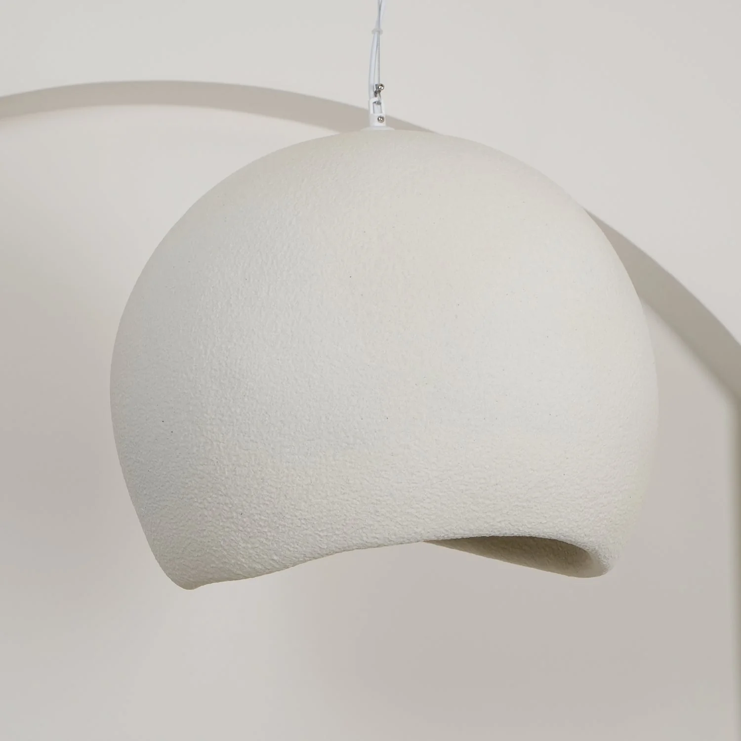 Ocara Modern Minimalist Resin Pendant Light - Image 2