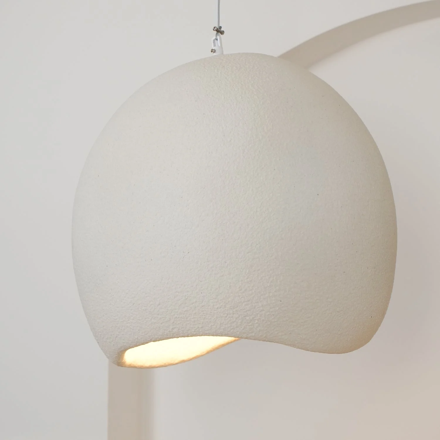 Ocara Modern Minimalist Resin Pendant Light - Image 7
