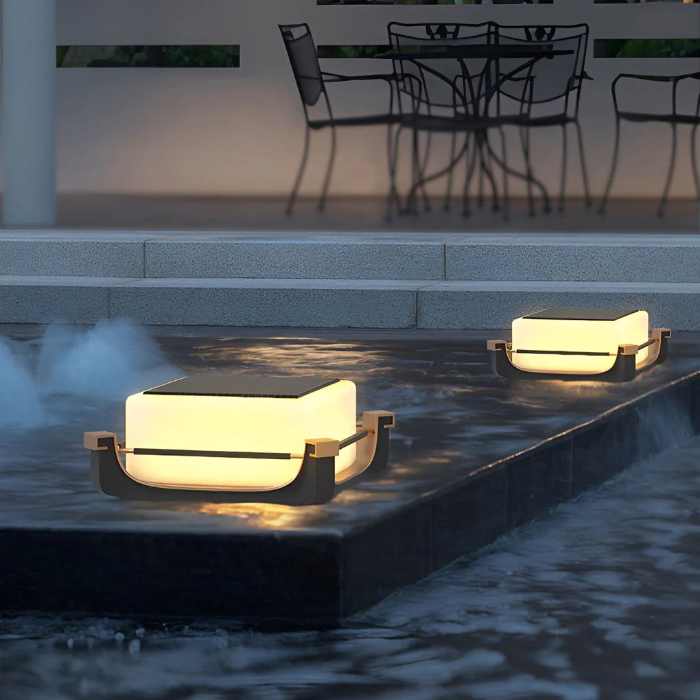 Oliver LED Modern Solar PC Outdoor Fence Post Lights - Image 5