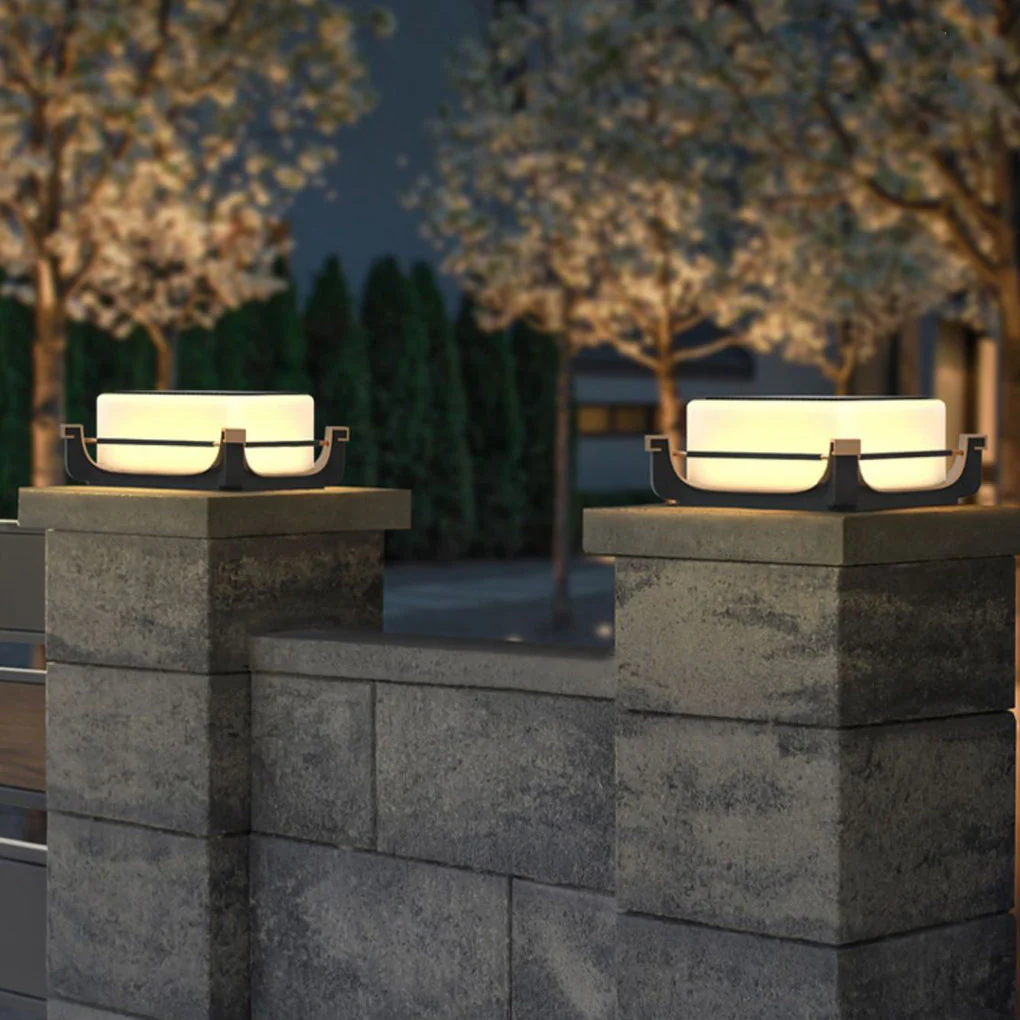 Oliver LED Modern Solar PC Outdoor Fence Post Lights - Image 8