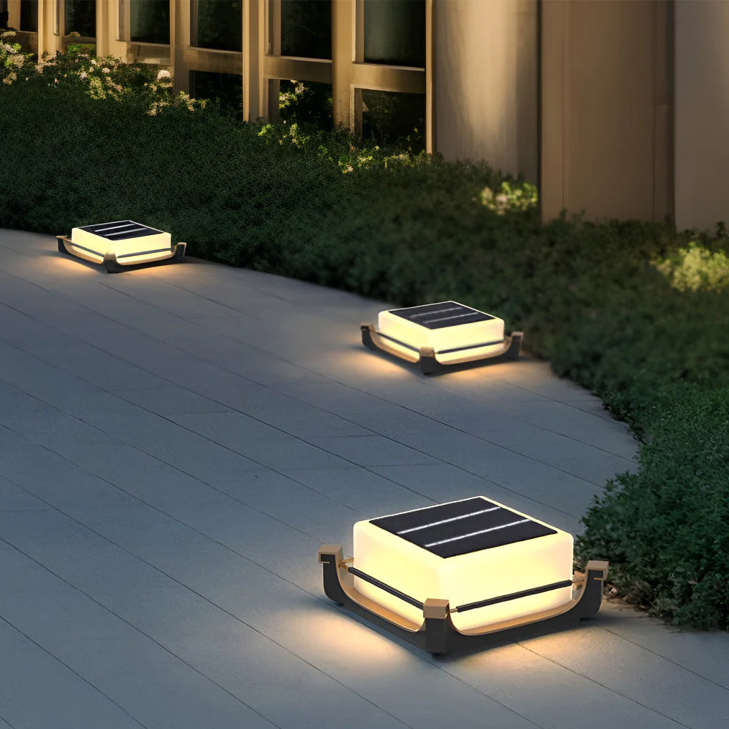 Oliver LED Modern Solar PC Outdoor Fence Post Lights - Image 9