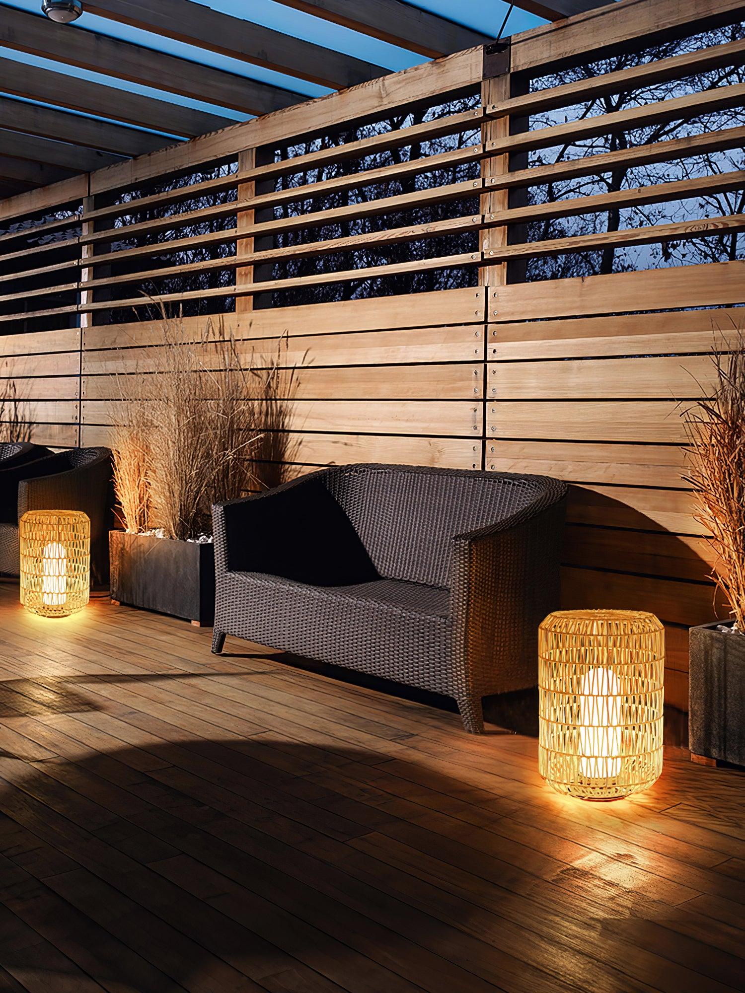Oliver Vintage Outdoor Lighting - Image 18