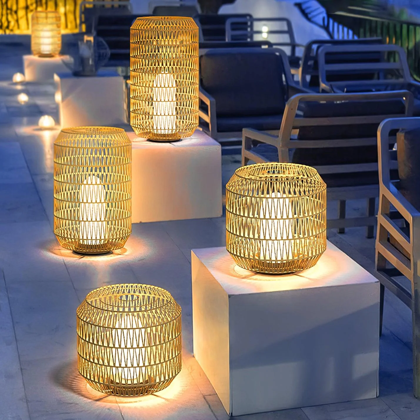Oliver Vintage Outdoor Lighting - Image 29