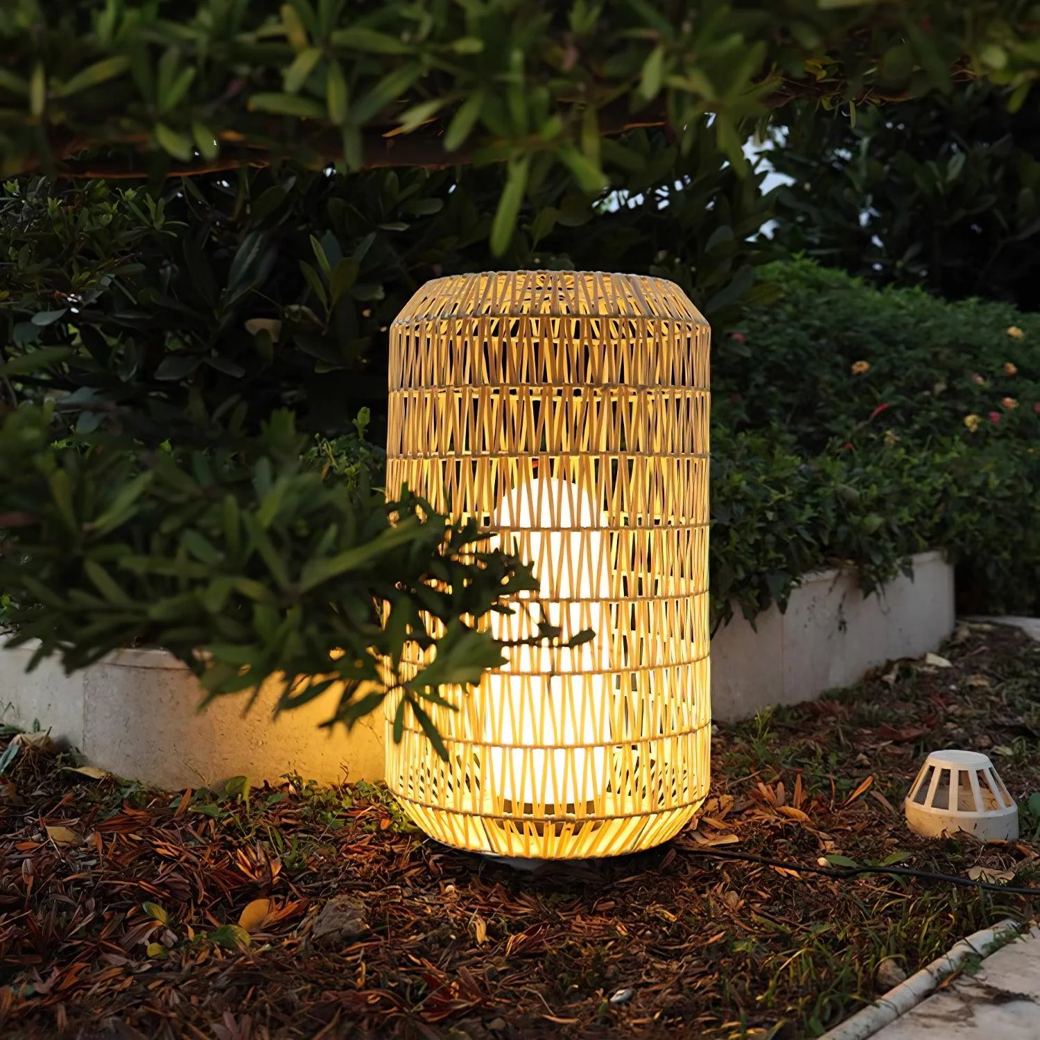 Oliver Vintage Outdoor Lighting - Image 30