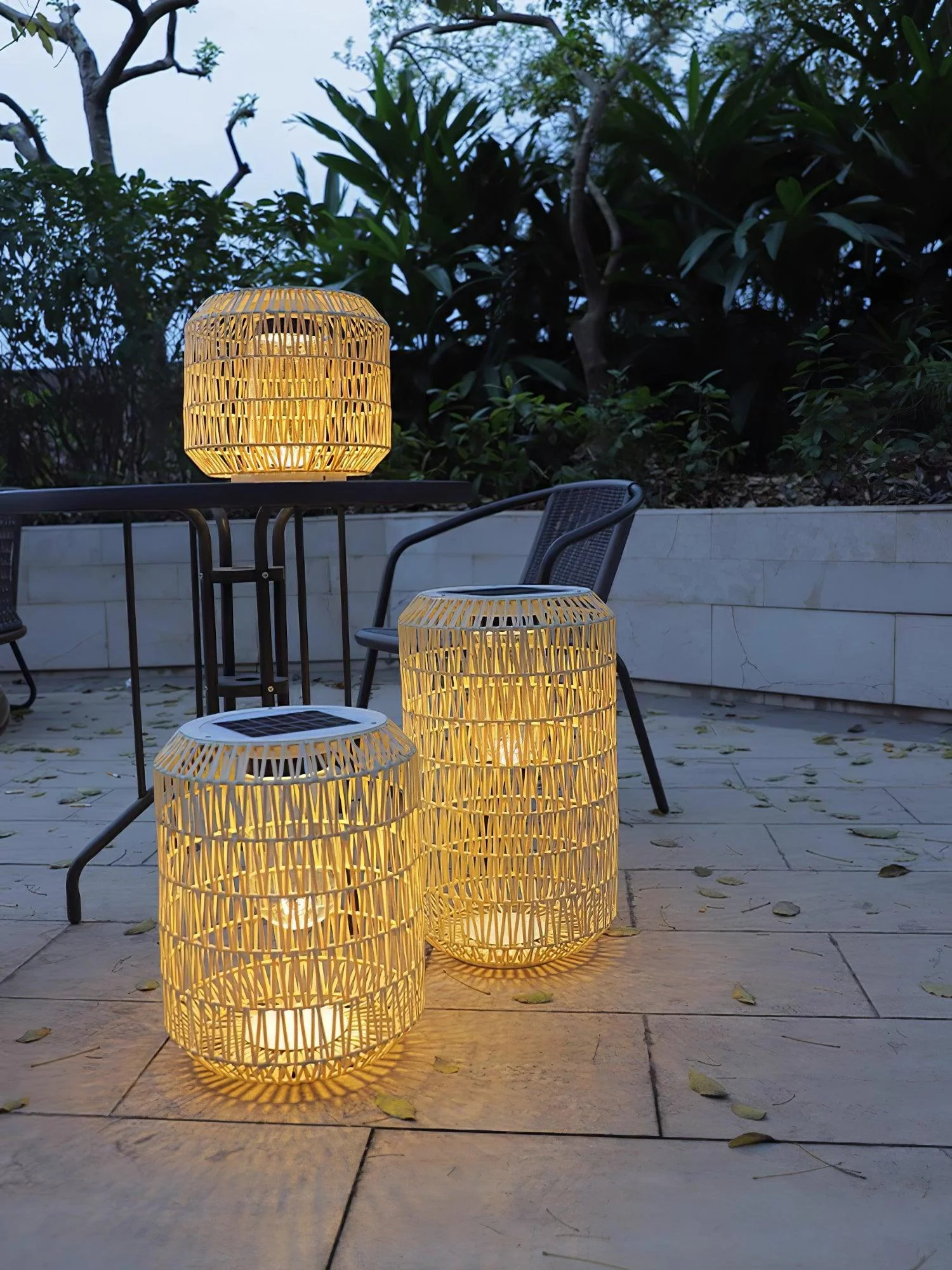 Oliver Vintage Outdoor Lighting - Image 31
