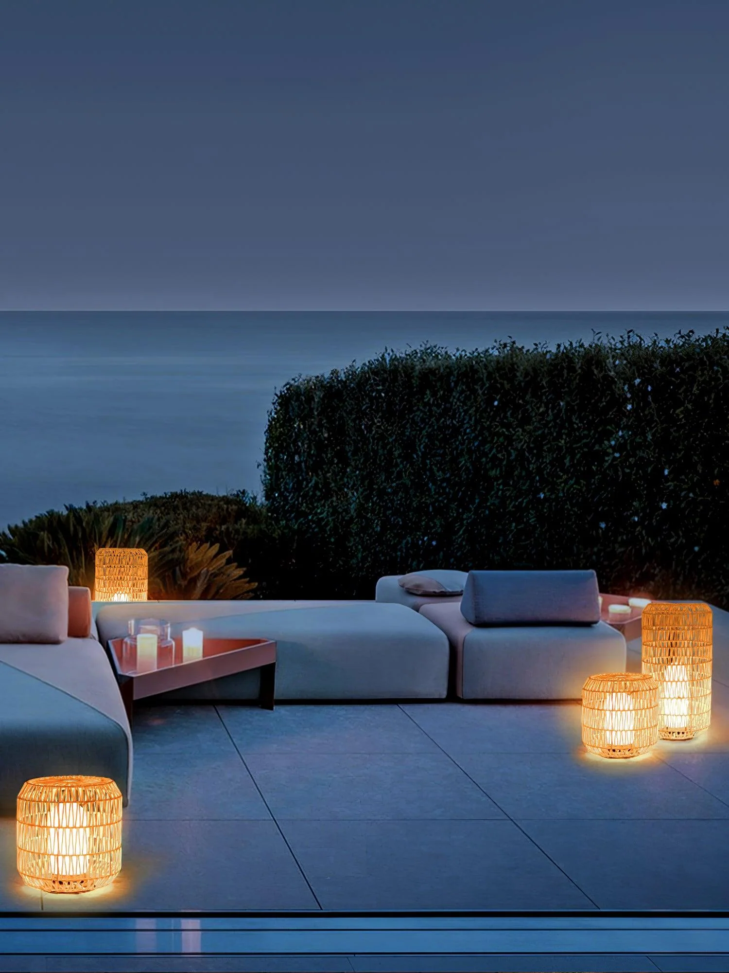 Oliver Vintage Outdoor Lighting - Image 33