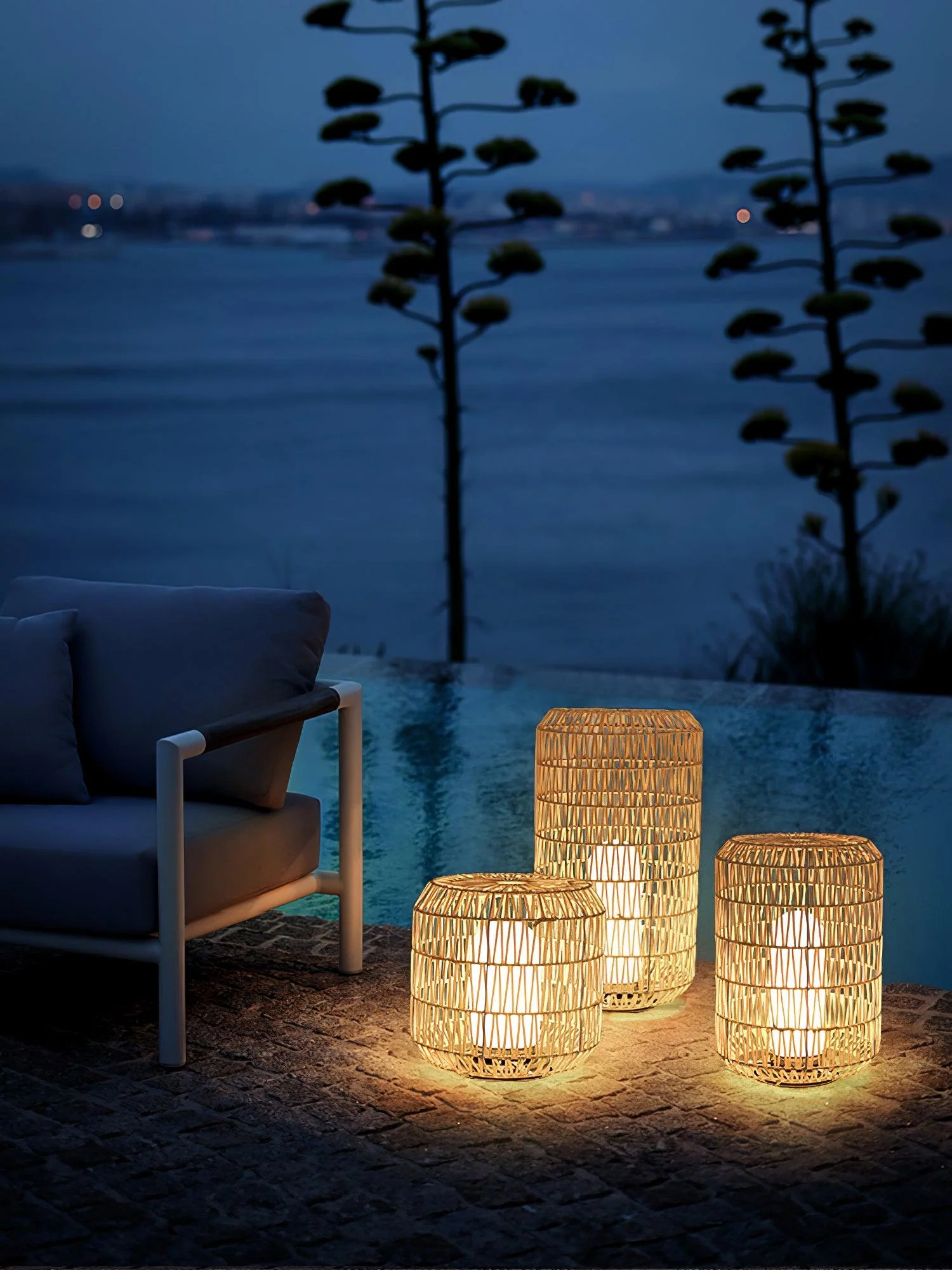 Oliver Vintage Outdoor Lighting - Image 57
