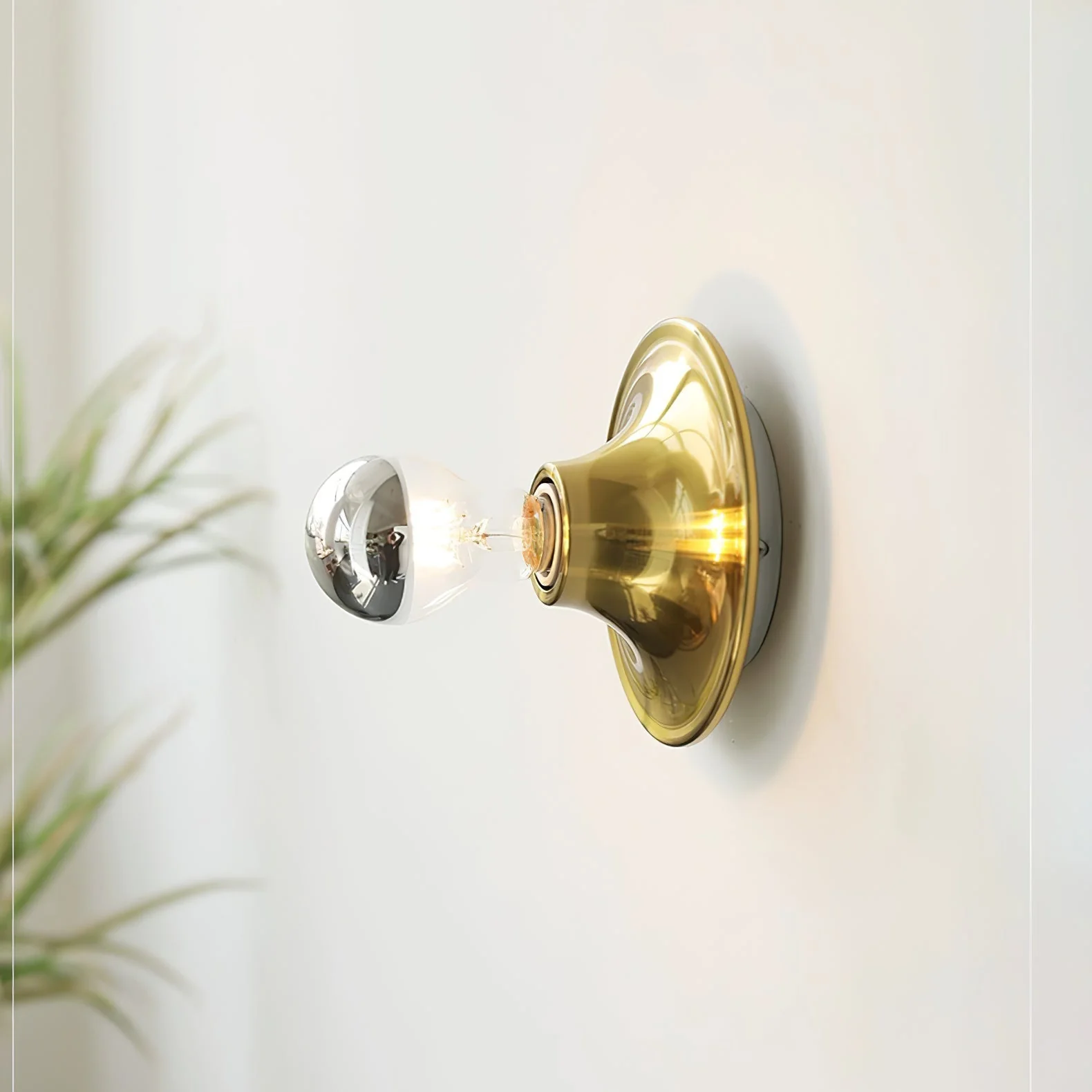 Ortheen Modern Minimalist Glass Sconce Wall lamp - Image 3