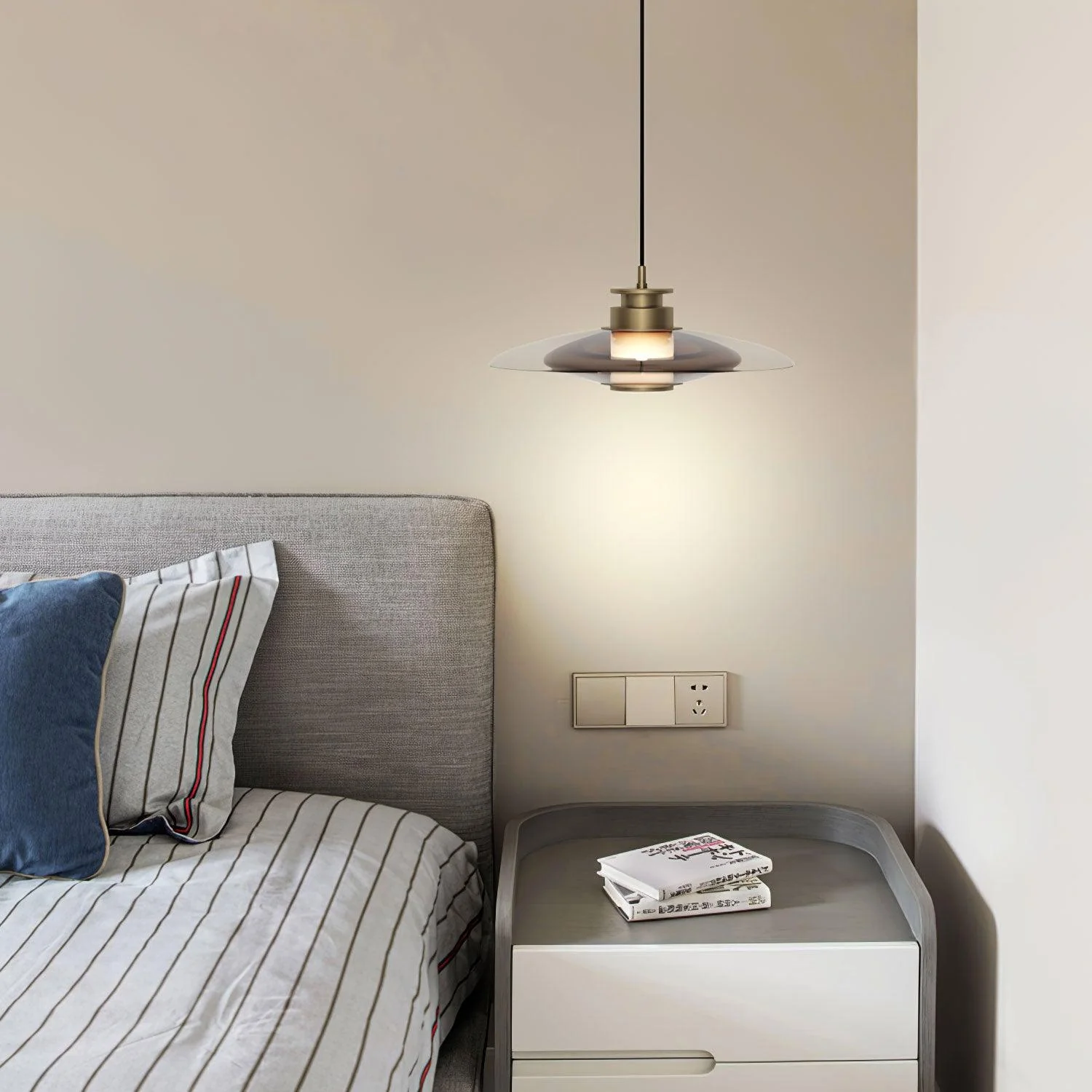 Oryxa Glass Futuristic Pendant Lamp - Image 32