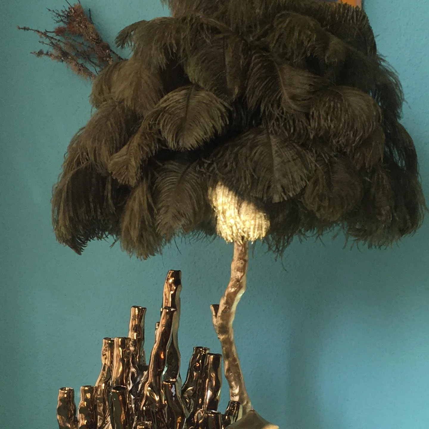 Ostrich Contemporary Feather Table Lamp - Image 28