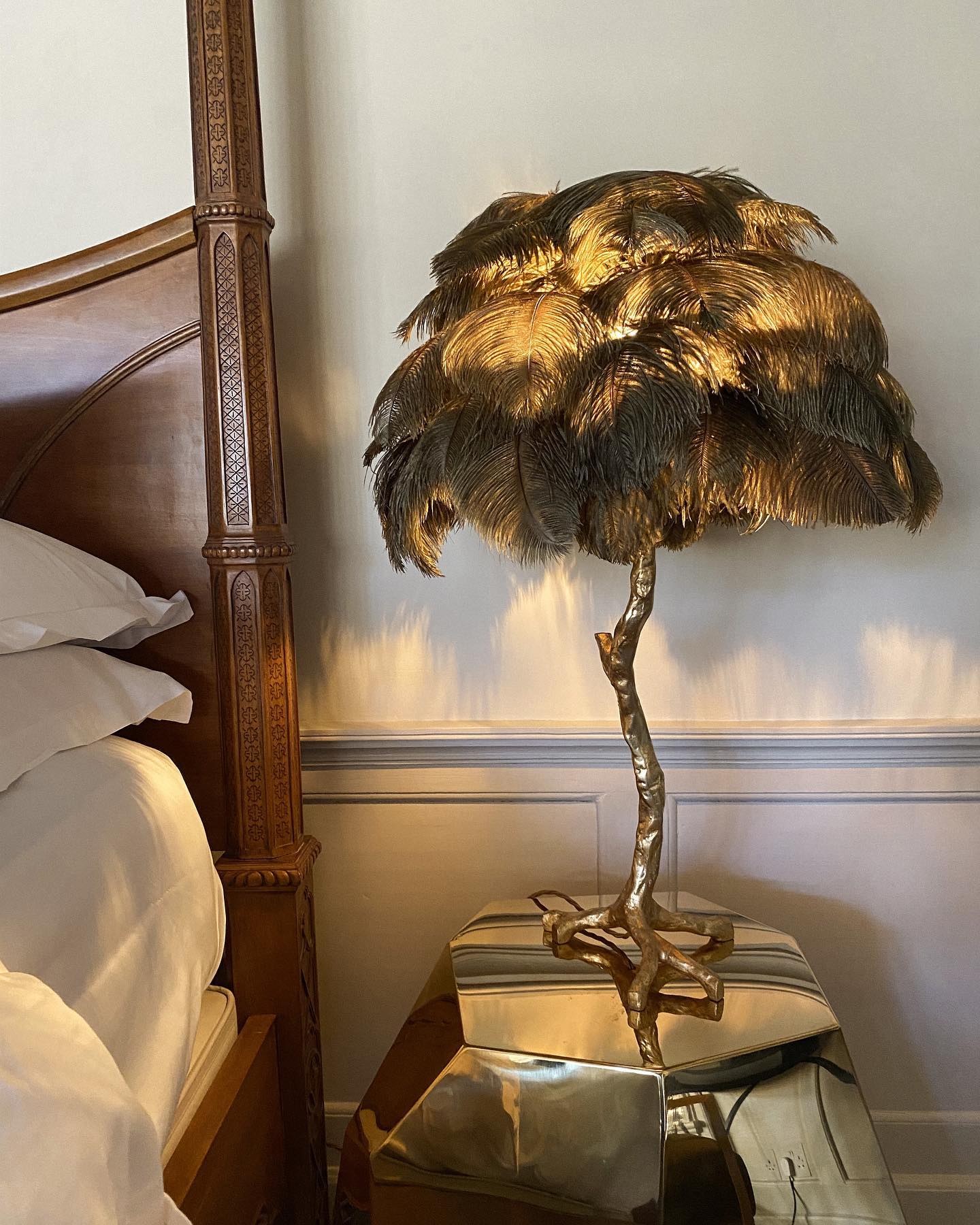 Ostrich Contemporary Feather Table Lamp - Image 35
