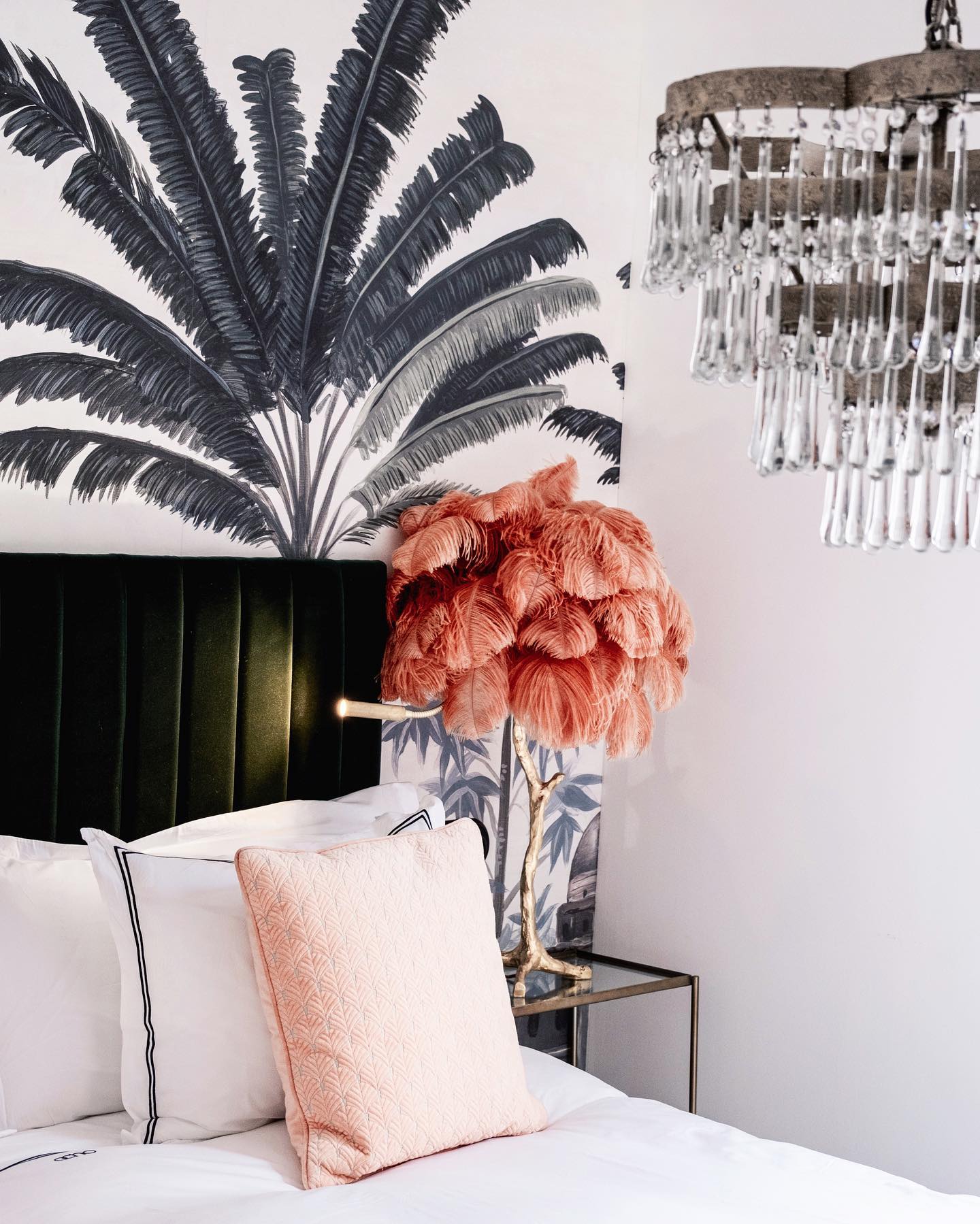Ostrich Contemporary Feather Table Lamp - Image 37