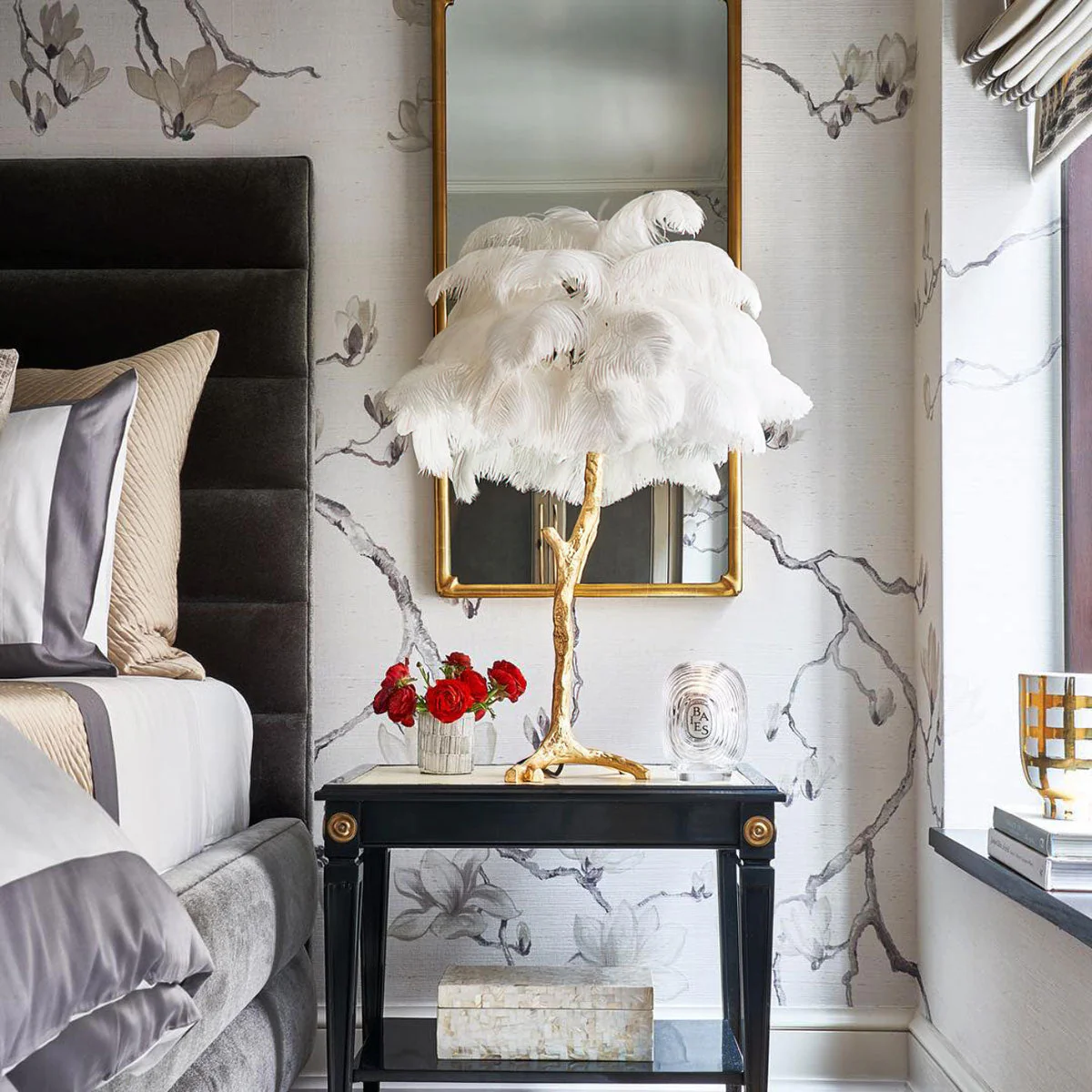 Ostrich Contemporary Feather Table Lamp - Image 8