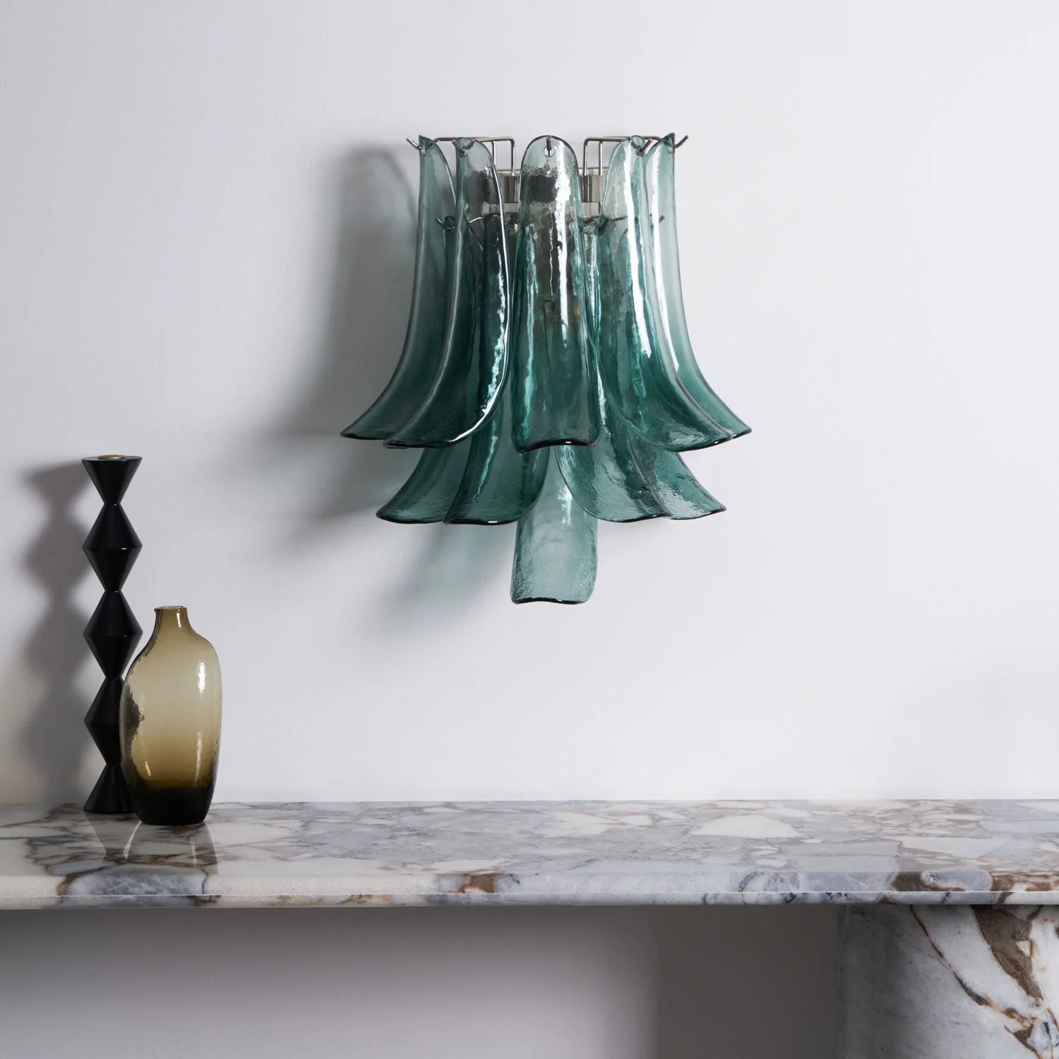 Petalo Contemporary Glass Wall Light - Image 7