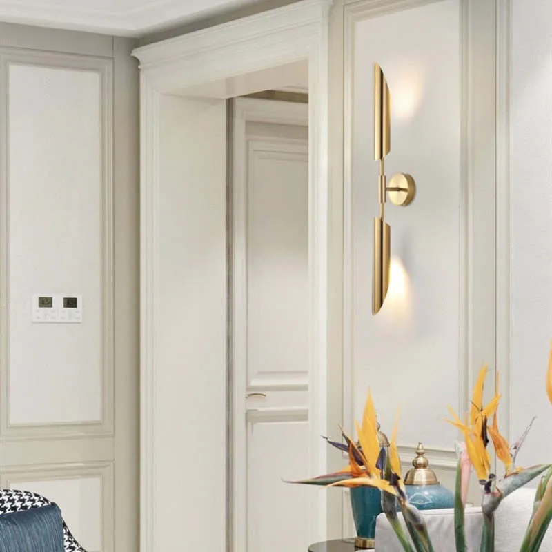 Phira Luxury Double-head Golden Scabbard Wall Lamp - Image 10