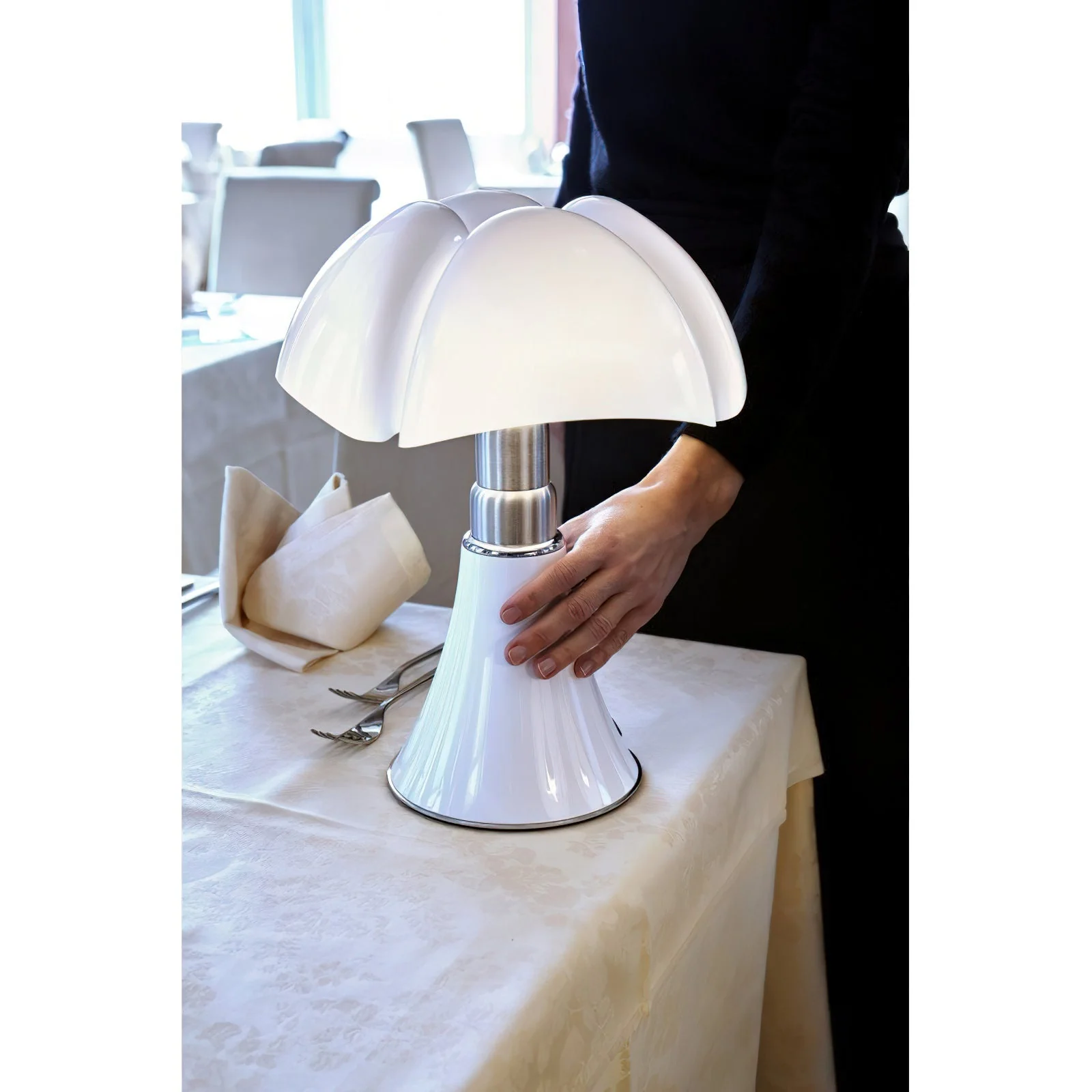Pipistrello Modern Table Lamp - Image 29