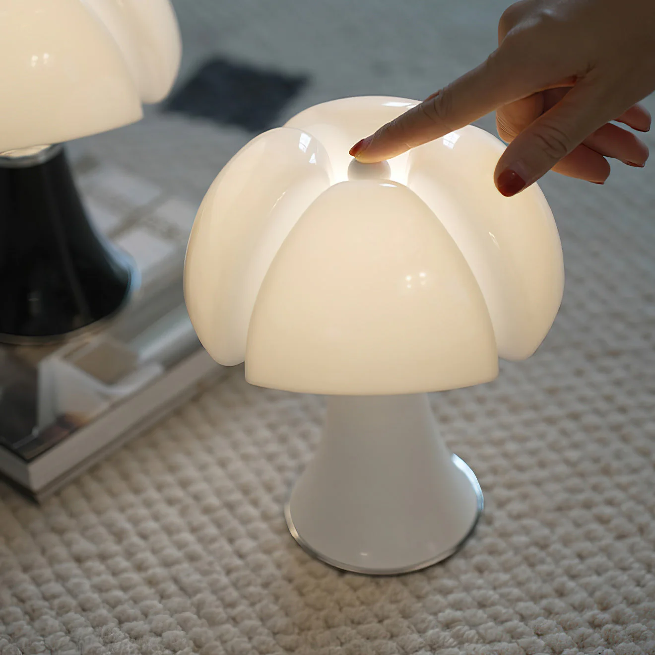 Pipistrello Modern Table Lamp - Image 15