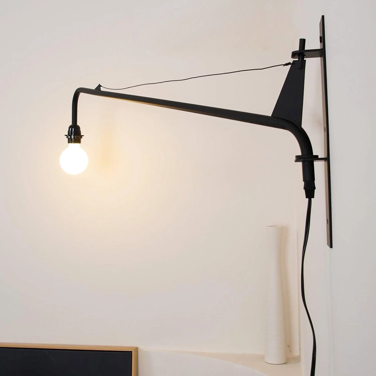 Potence Minimalist Wall Light - Image 21