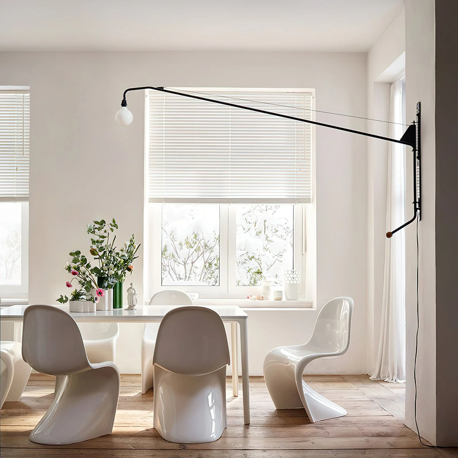 Potence Minimalist Wall Light - Image 3