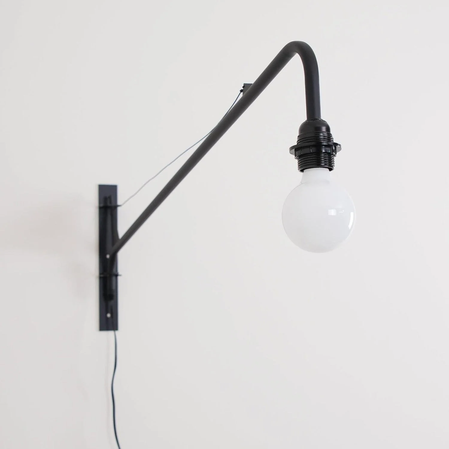 Potence Minimalist Wall Light - Image 34