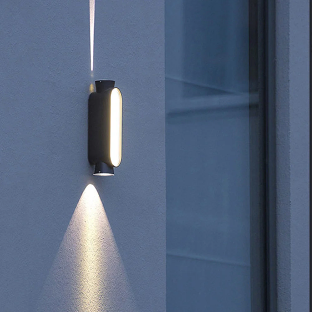 Ray Minimalist Outdoor Wall Lamp - Image 3