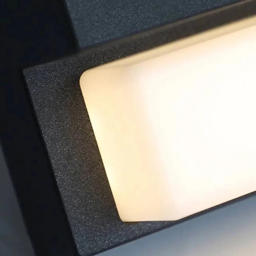 Ray Minimalist Outdoor Wall Lamp - Image 5