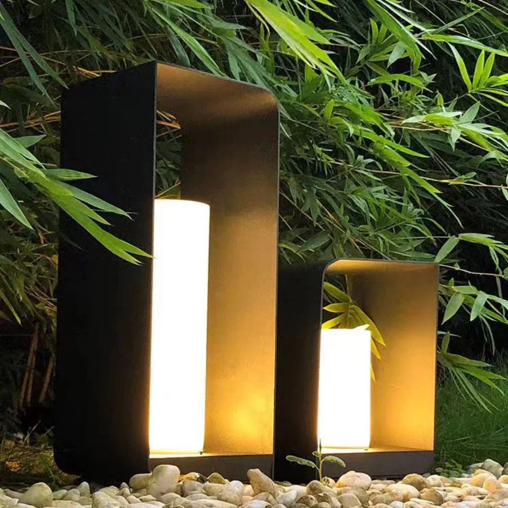 Ray Minimalist Outdoor Post Light - Image 11