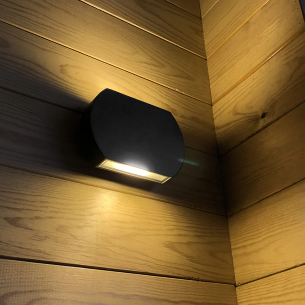 Ray Minimalist Outdoor Wall Lamp - Image 6