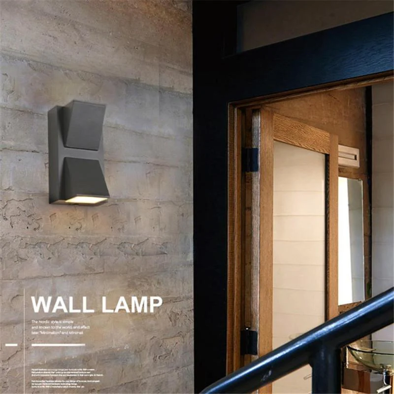 Ray Modern LED Outdoor Wall Lamp - Image 8