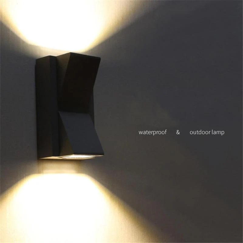 Ray Modern LED Outdoor Wall Lamp - Image 9