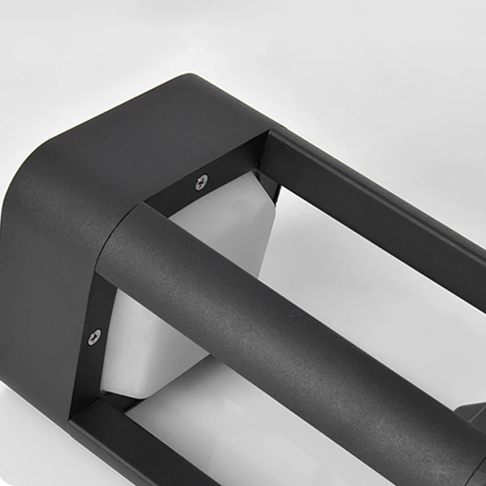 Ray Modern Outdoor Path Light - Image 8