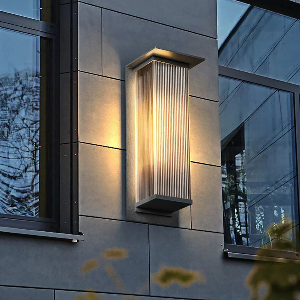 Ray Modern Outdoor Wall Lamp - Image 2