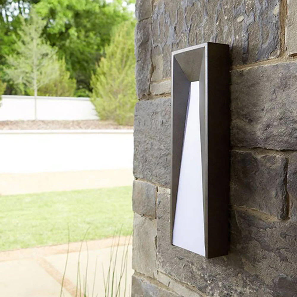 Ray Modern Outdoor Wall Lamp - Image 3