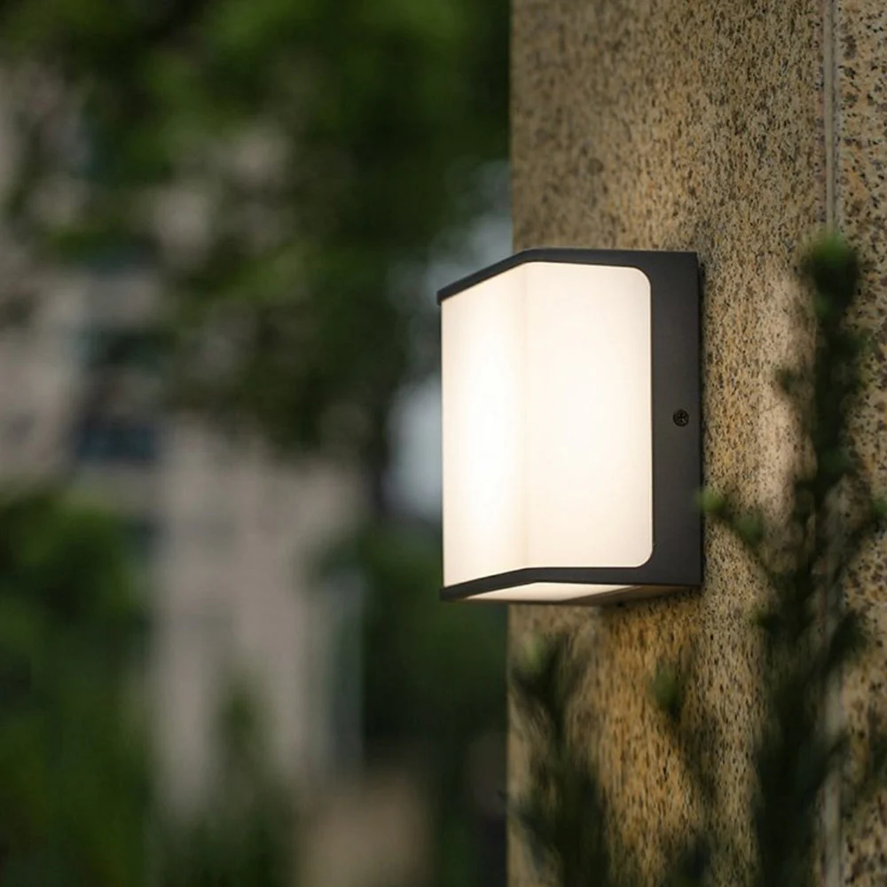 Ray Modern Minimalist Solar Outdoor Wall Lamp - Image 2