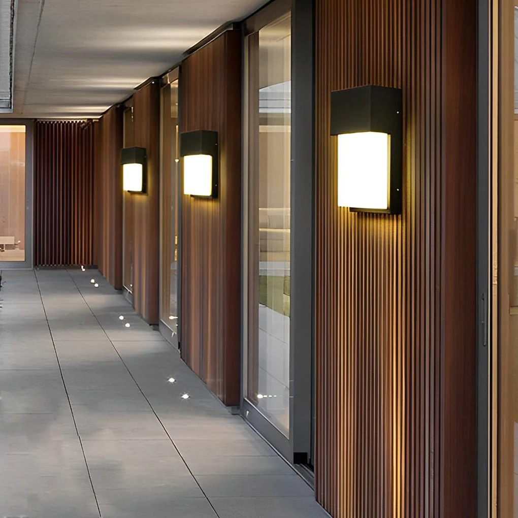 Rectangular Waterproof LED 10W Black Outdoor Wall Light - Image 3