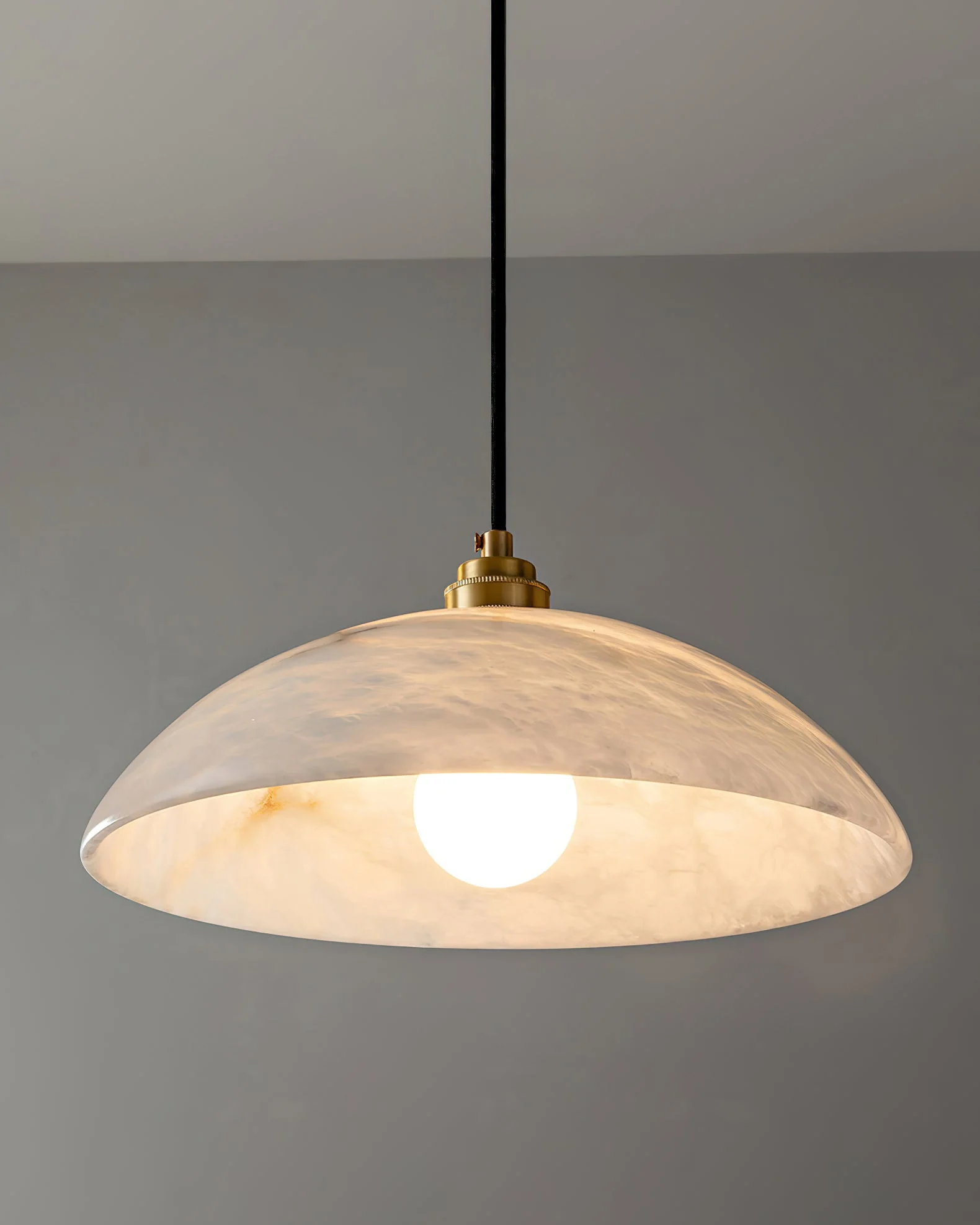 Rovyn Modern Alabaster Brass Pendant Light - Image 24